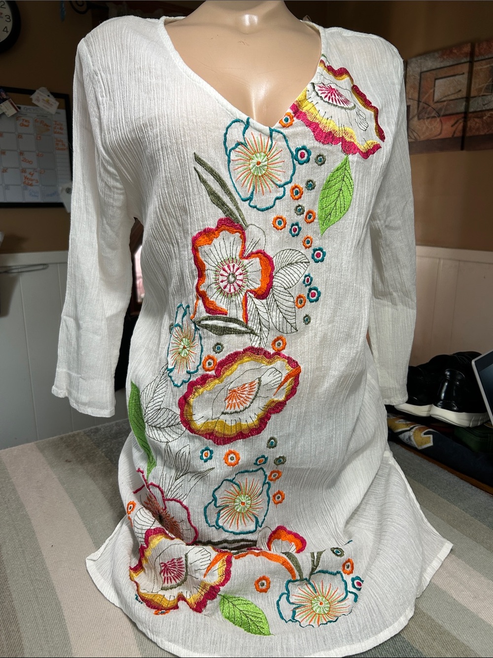 Rise & Bloom White Cotton Embroidered Floral V-Neck Tunic